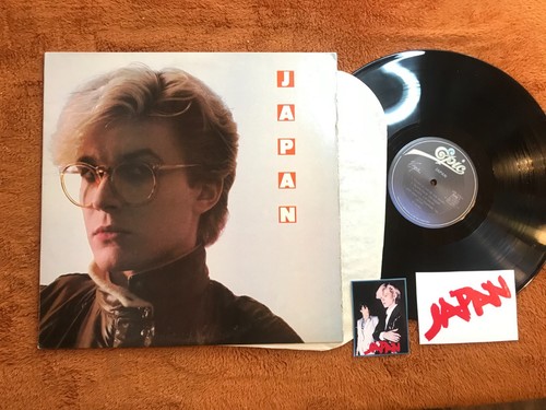 Japan s/t david sylvian 1982 lp gentlemen take polaroids epic w/2 FAN STICKERS! - Picture 3 of 15