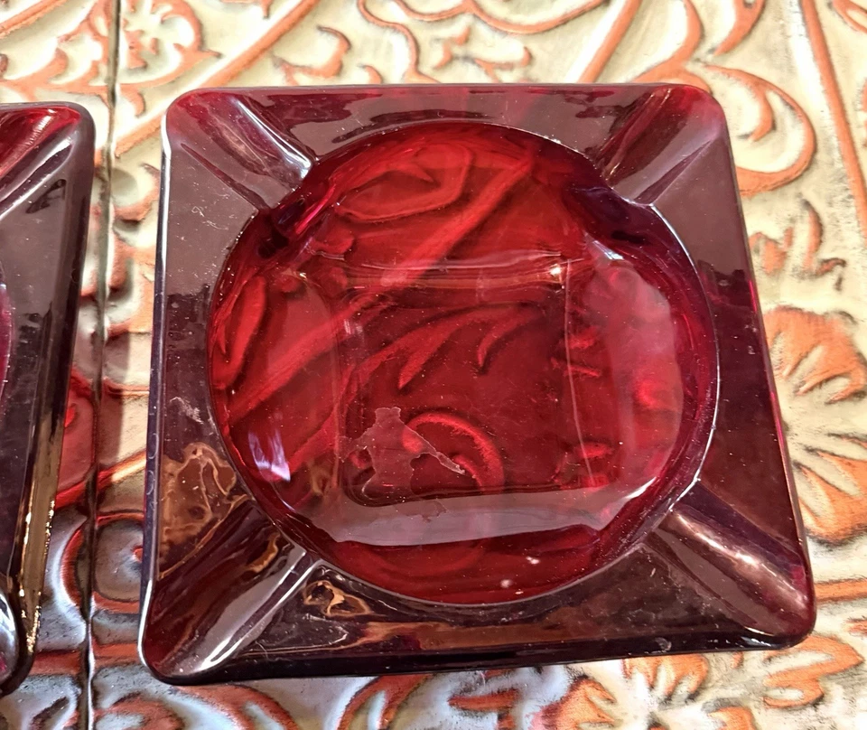 Vintage MCM Anchor Hocking Ruby Red Ashtrays - Image 4 of 4