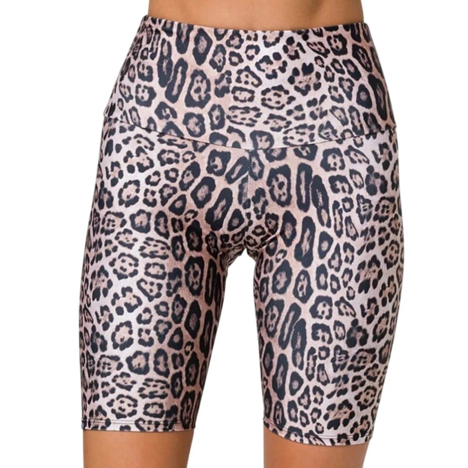 Bicicleta corta Onzie Free Flow High Rise Leopard 9” talla XS Foto 2 de 4