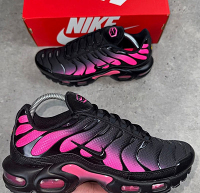 Nike Air Max Plus Men's Black/Pink Ombré Low Top Lace-Up Running Sneakers