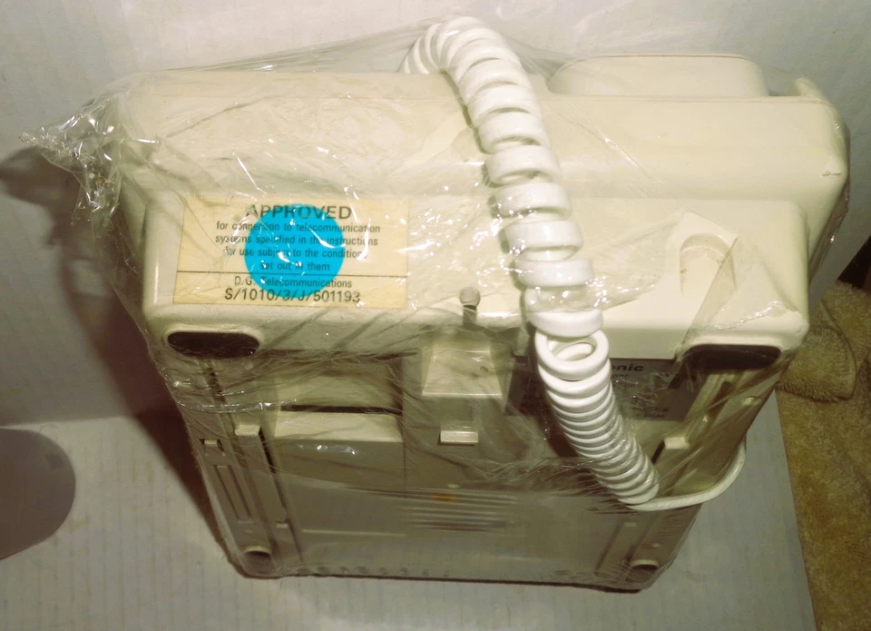 SEALED Vintage 90's Panasonic Corded Push Button Office Key Telephone VA-30920UK - Image 4 of 4