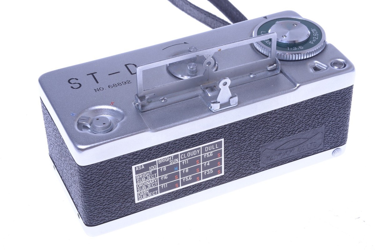 ✓ TAIYOKOKI VISCAWIDE 16 PANORAMA 10X46MM, 16MM FILM MINIATURE