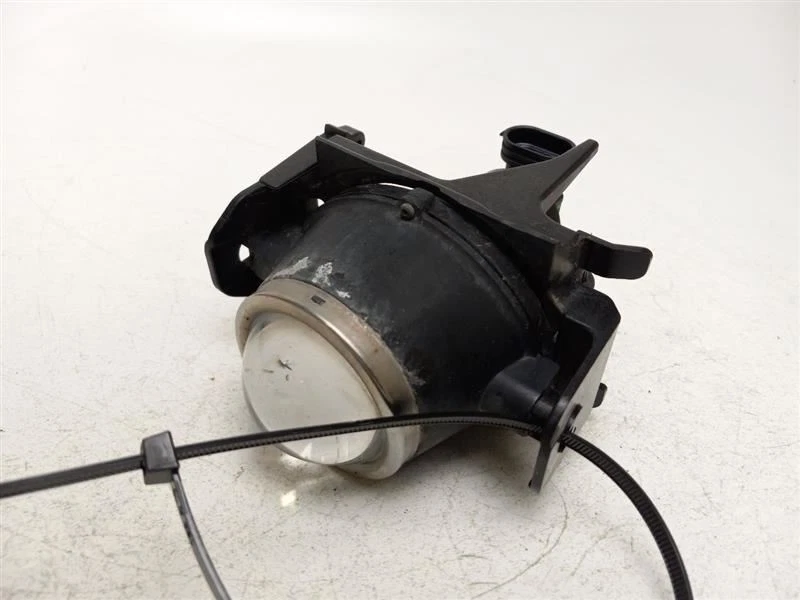 Faro antiniebla delantero derecho Ford Fusion 2011 Foto 2 de 4