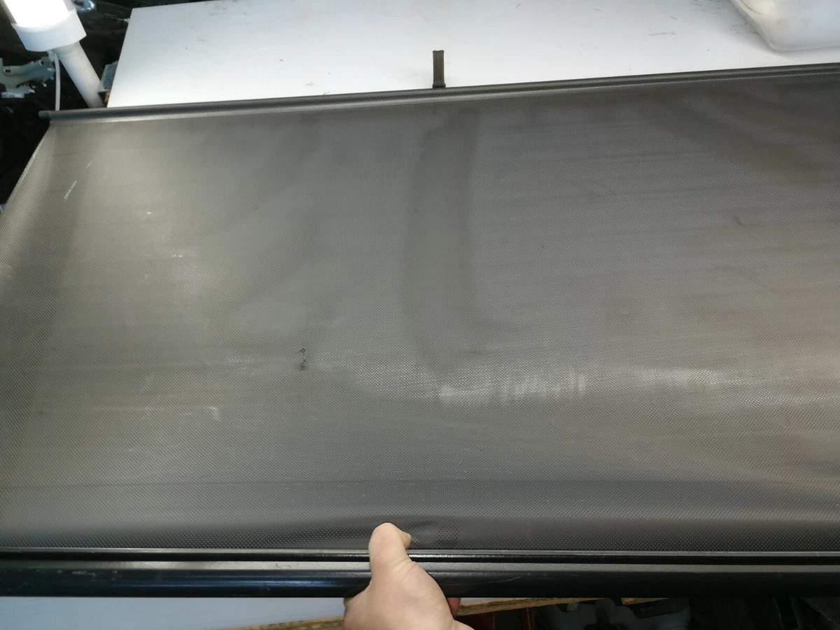 BMW E34 REAR SUNSHADE ROLLER BLIND 8181476 | eBay