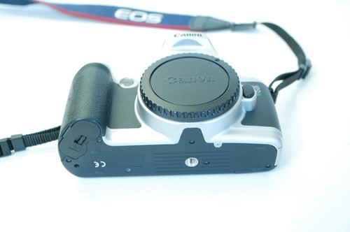 Canon EOS 500n analoge 35mm Spiegelreflexkamera - getestet - fast neuwertig - nur Gehäuse - Bild 6 von 7