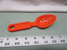 Fisher Price Fun with Food Pretend Play Red Spoon Slotted Kitchen Holes Utensil