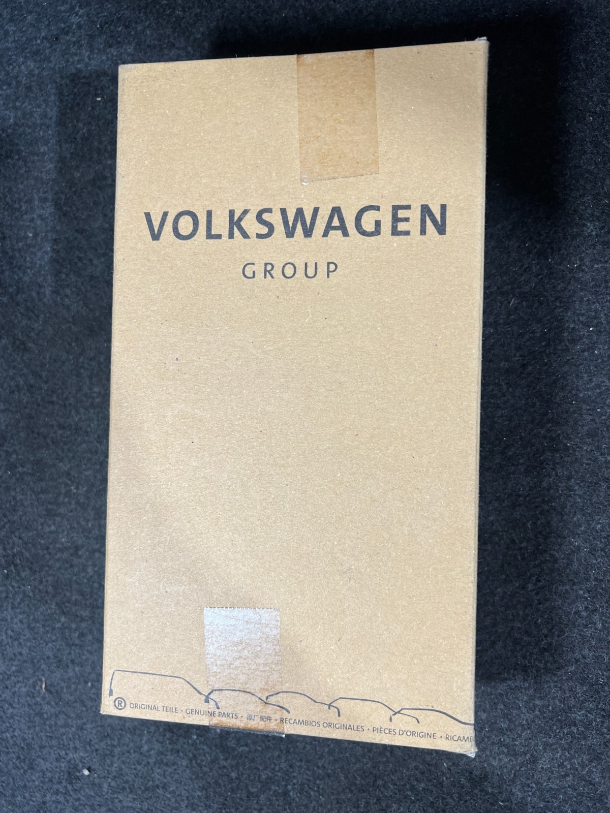 AUDI / Lamborghini Urus DISTRIBUTION FUSE BOX 4M0937517K NEW OEM