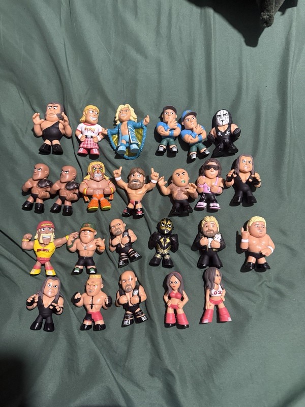 Funko Mystery Mini Wwe Lot Hogan Warrior Stone Cold Savage Flair Cena