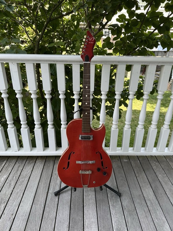 VINTAGE 1960’s SEMI ACOUSTIC KAY SPEED DEMON ELECTRIC GUITAR W/ GIG BAG