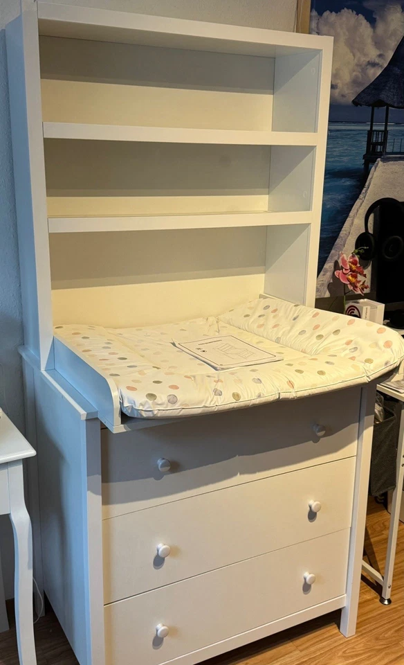 🌿 Schöner Wickeltisch aus Holz – kaum benutzt, top Zustand! - Bild 2 von 4