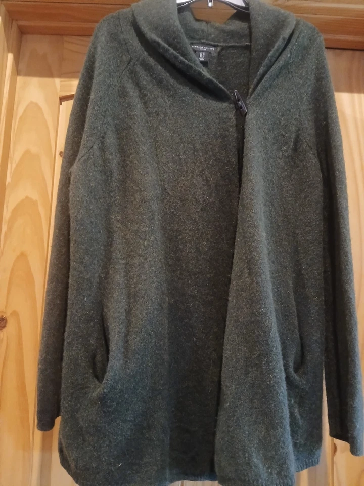 Chal de lana Adrienne Vittadini, Yak Forrest bolsillos verdes 1X Foto 2 de 4