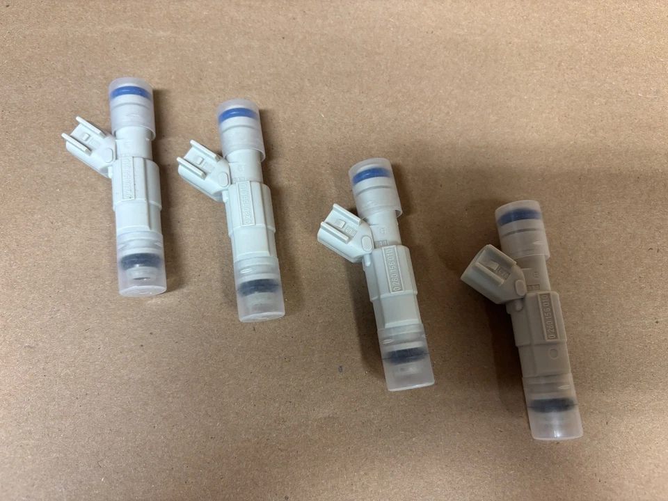 NUEVO JUEGO DE INYECTORES DE COMBUSTIBLE OEM Motorcraft cm-4971 Ford Ranger Mazda B2300 2.3 i4 2001 Foto 4 de 4