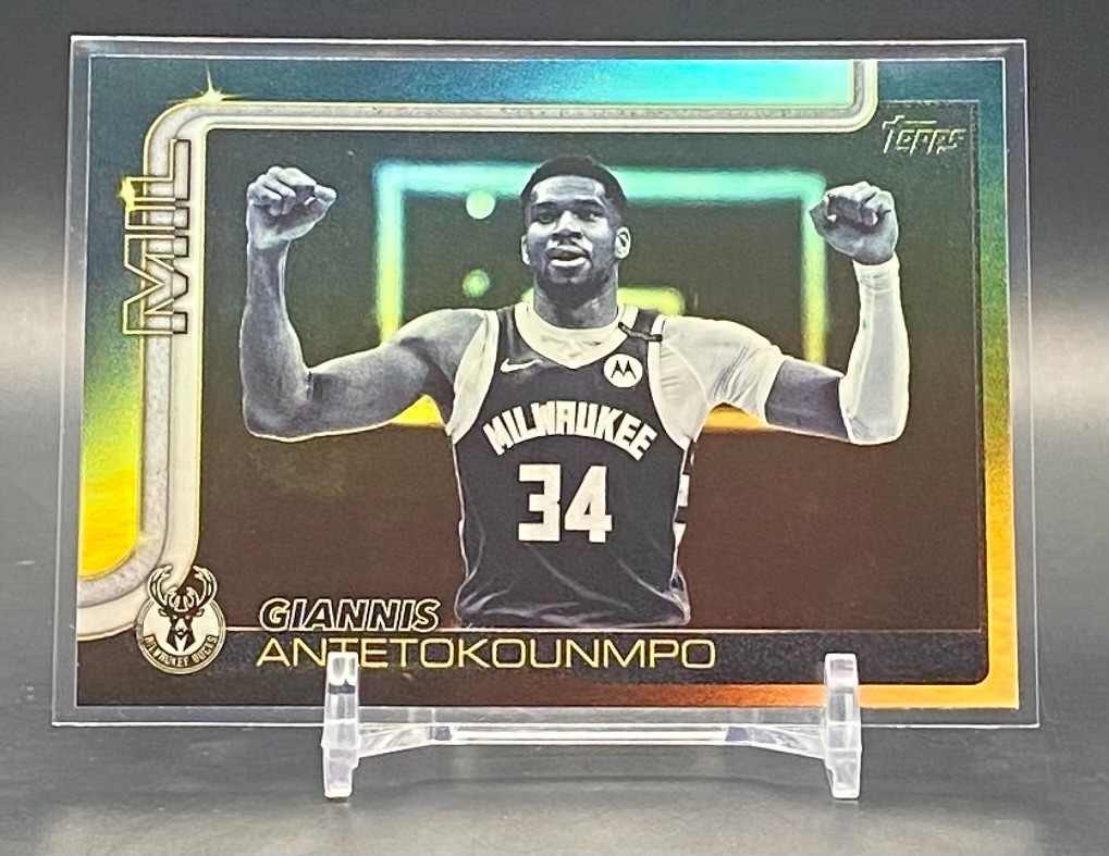 2025-26 Topps Giannis Antetokounmpo Blackout #54 Black Friday Milwaukee Bucks