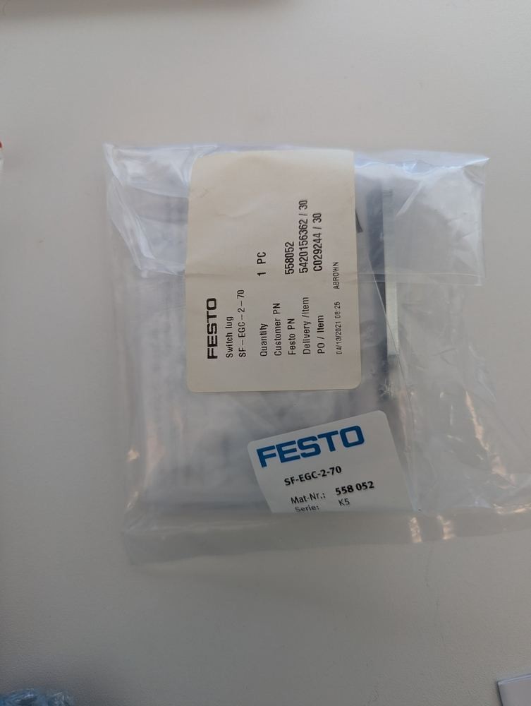 Festo SF-EGC-2-70 Switch Lug 558052 - New