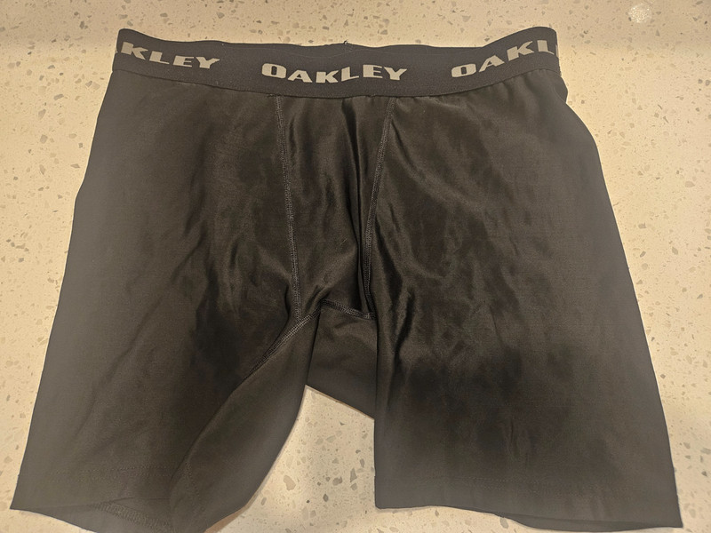 Oakley Compression Ohydrolix 4 Way Stretch Black Shorts Size Men’s Large