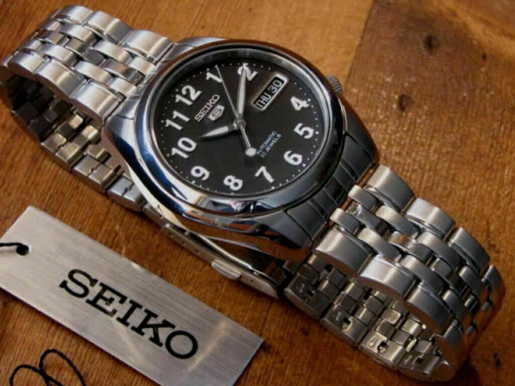 Seiko 5 SNK381K1 Automatic Black Analog Numeral Stainless Seiko 5 SNK381K1 Automatic Black Analog Numeral Stainless
