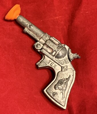 Vintage Hubley   TEX   Cap Gun Diecast Metal Small One Shot Bull Head Handle