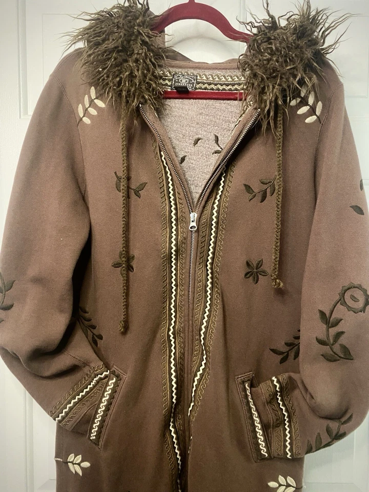 VERYRARE Y2K Lucky Brand Long Embroidered ZipUp Fur Hoodie Hippie Boho Festival - Image 2 of 4