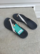 Olukai Ho'opio Sandal Flip Flop Womens Size 11 / Black And White Leather