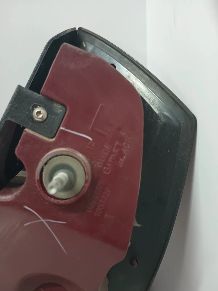 Luz trasera izquierda conductor Cadillac STS 2005-2007 luz trasera izquierda OEM Foto 4 de 4