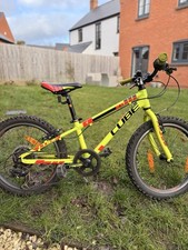 Cube 200 Race 20 Inch Kids Junior Bike 7 Speed Shimano. Aluminium frame.