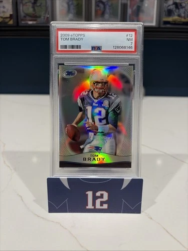 TOM BRADY 2009 ETOPPS REFRACTOR #'D /749 PSA 7 #12 INVEST GOAT HOF MVP TB12