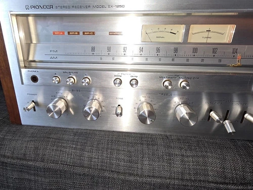 Vintage Pioneer SX-1250 Stereo Reciever Well maintained amazing sound excellent