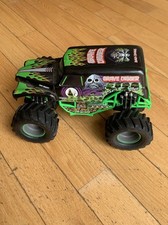 New Bright Grave Digger Remote Control RC Monster Truck Car UNTESTED AS IS B