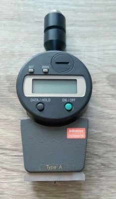 Mitutoyo 811-336 Digital Durometer Hardness Tester Type A Rubber Plastic