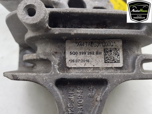 MONTAGE MOTEUR ENGINE MOUNT Audi A3 Sportback (8VA/8VF) 2017 5Q0199262CS - Photo 4/4