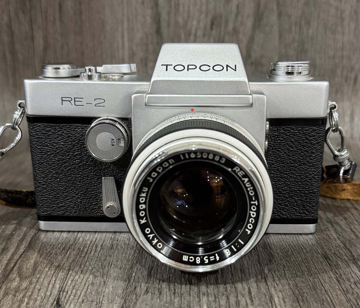TOPCON RE-2 35mm SLR Film Camera AUTO-TOPCOR 58mm Lens Tested