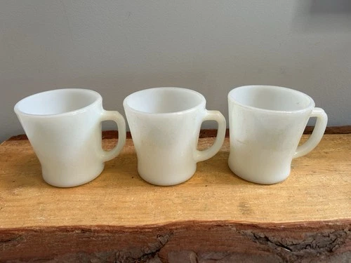 3-VTG, Anchor Hocking Fire King White Milk Glass D Handle,Coffee Mugs. Old Find!