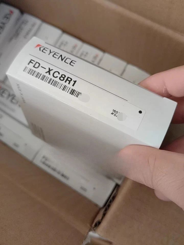 1PCS NEW Keyence FD-XC8R1 Airflow sensor - Image 2 of 4