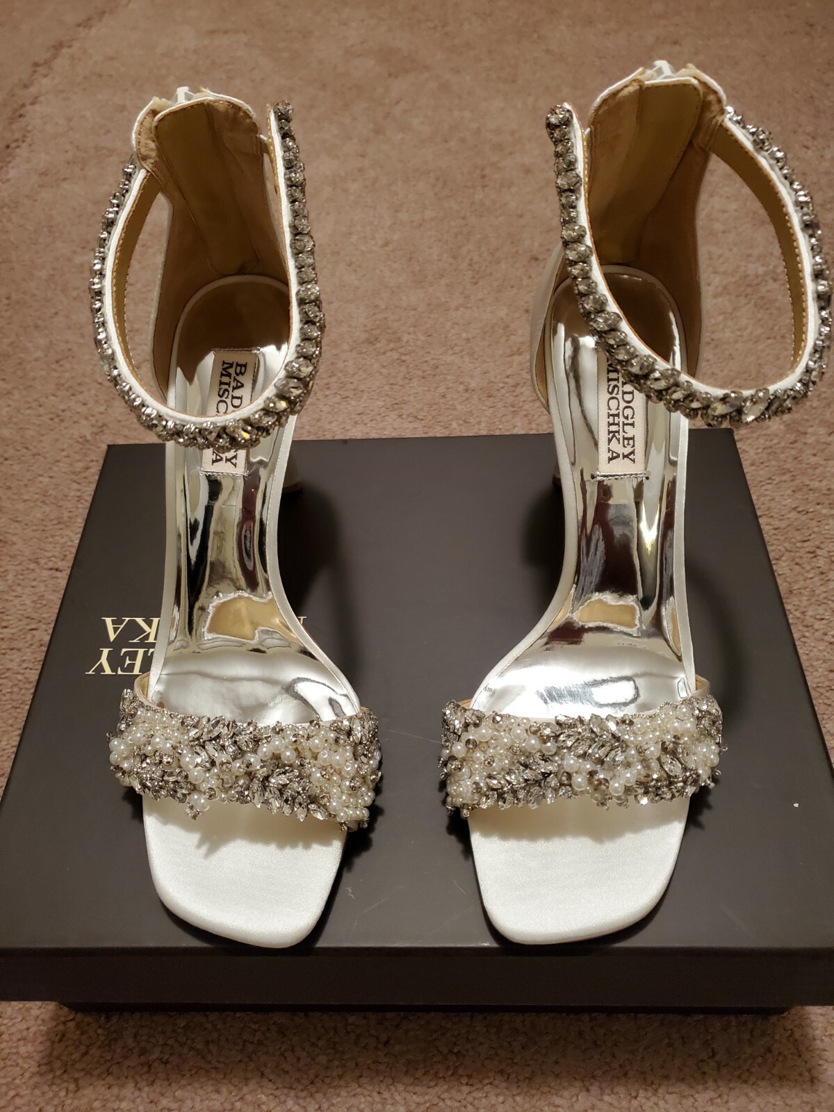 Badgley Mischka White Satin Fiorenza Pumps SIZE 8 1/2. image 2