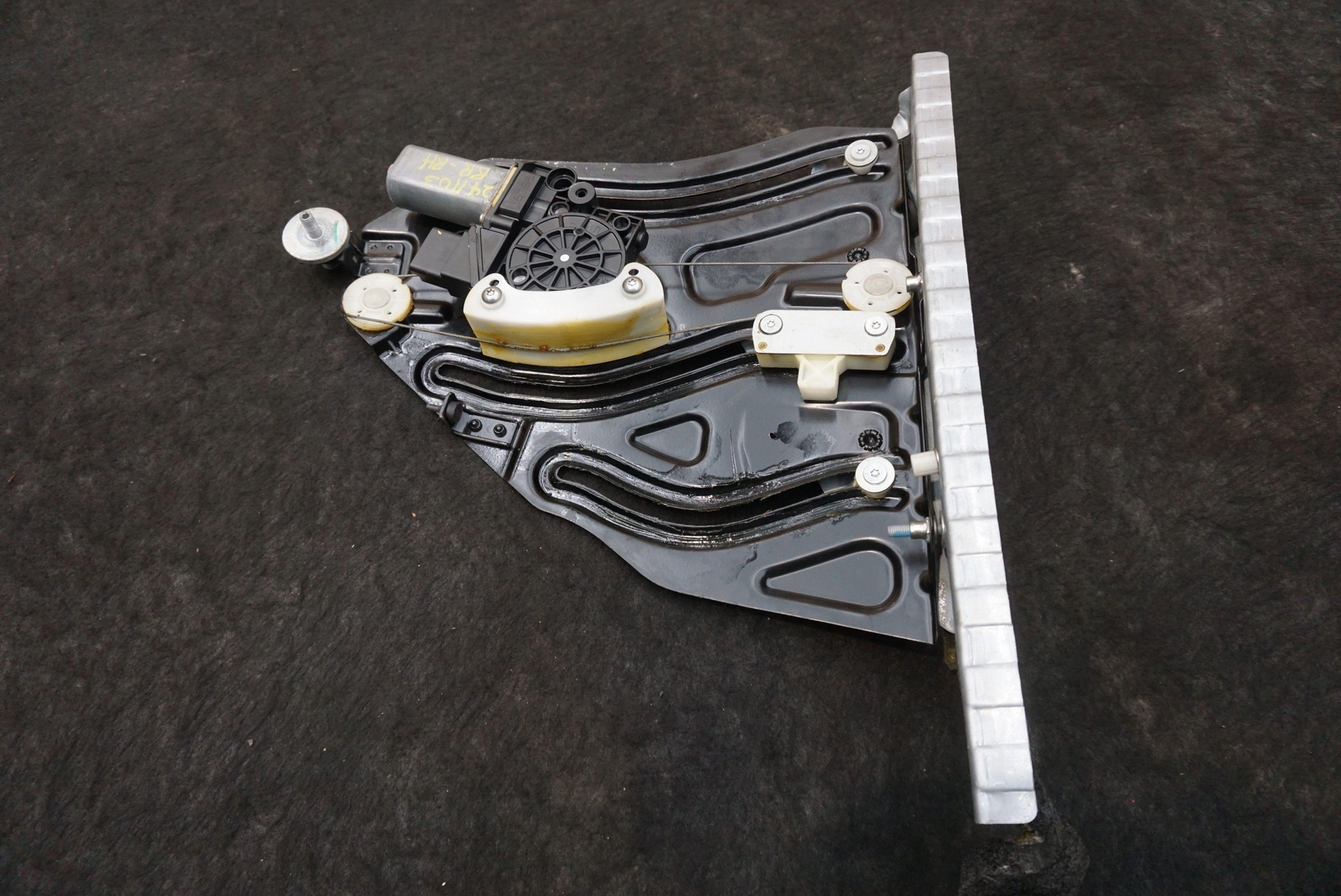 Rear Right Quarter Panel Window Regulator 69845100 Ferrari California 2008-14