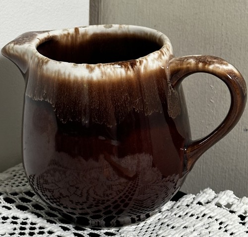 McCoy Brown Drip Glaze Creamer/Small Pitcher with Handle & Drip-free Spout 1950s - Picture 15 of 22