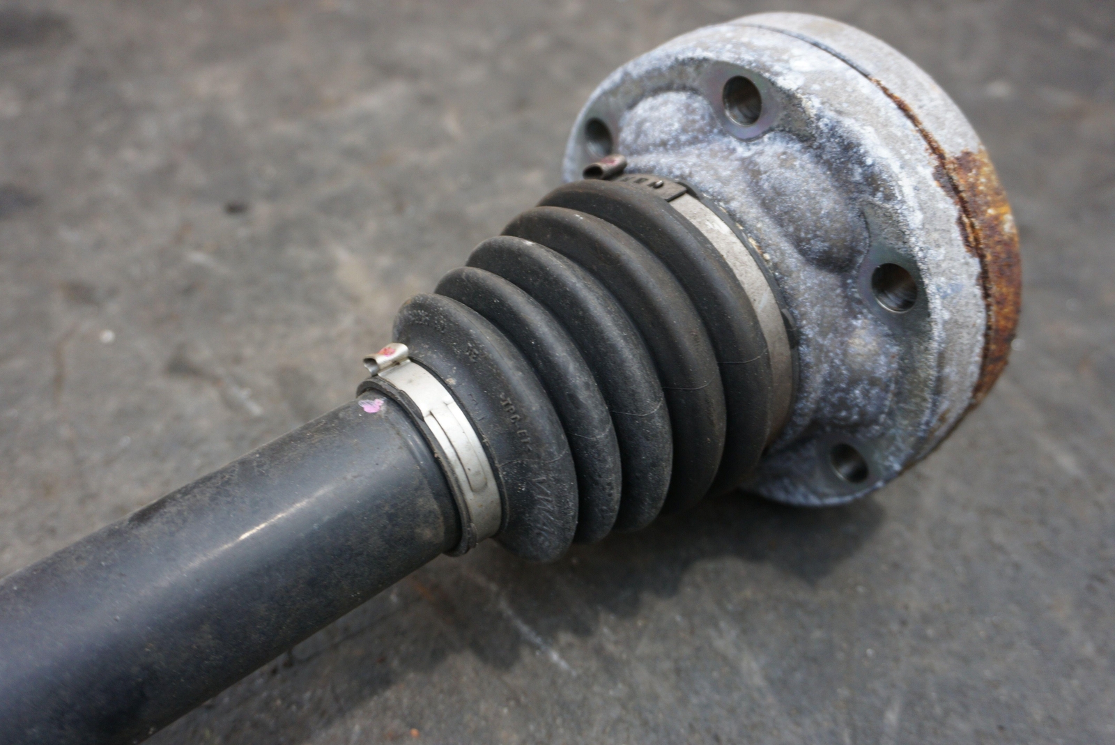 Rear Left Or Right Axle Shaft OEM 4M0501203 Bentley Bentayga 16-20 Audi Q7 17-19
