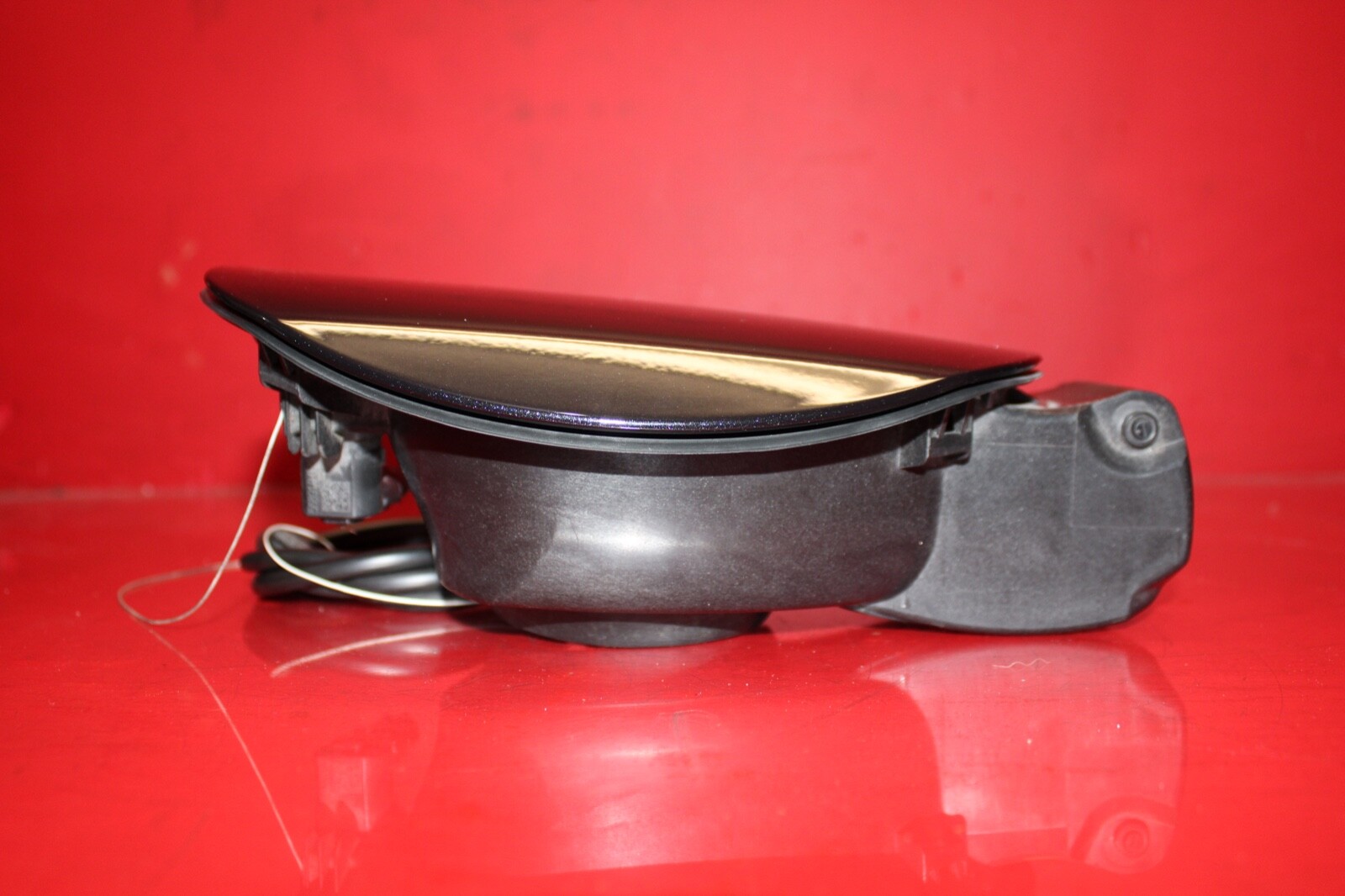 2014-2019 MASERATI GHIBLI M157 Q4 OEM FUEL GAS FILLER ACCESS DOOR COVER LID CAP