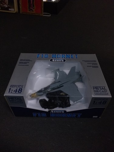 F-18 Hornet US Navy Eagle Nose Art Armour Collection 1:48 9801 Adult Collector - Picture 16 of 17