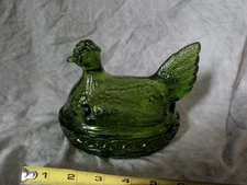 Vintage LE Smith Dark Green Glass Hen On Nest Large 6" 