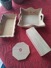 Lot de 4 objets neufs en bois brut  a decorer Cultura