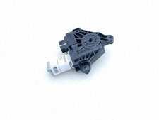 MERCEDES-BENZ B W246, W242 Fensterhebermotor vorne links A2469063100 38476561 MERCEDES-BENZ B W246, W242 Fensterhebermotor vorne links A2469063100 38476561