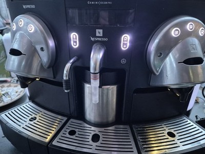 Nespresso Professional CS220 Pro Kaffeemaschine