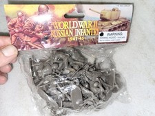 Stevens WW II Russian Infantry Soldier Figures 1/32 Scale 48