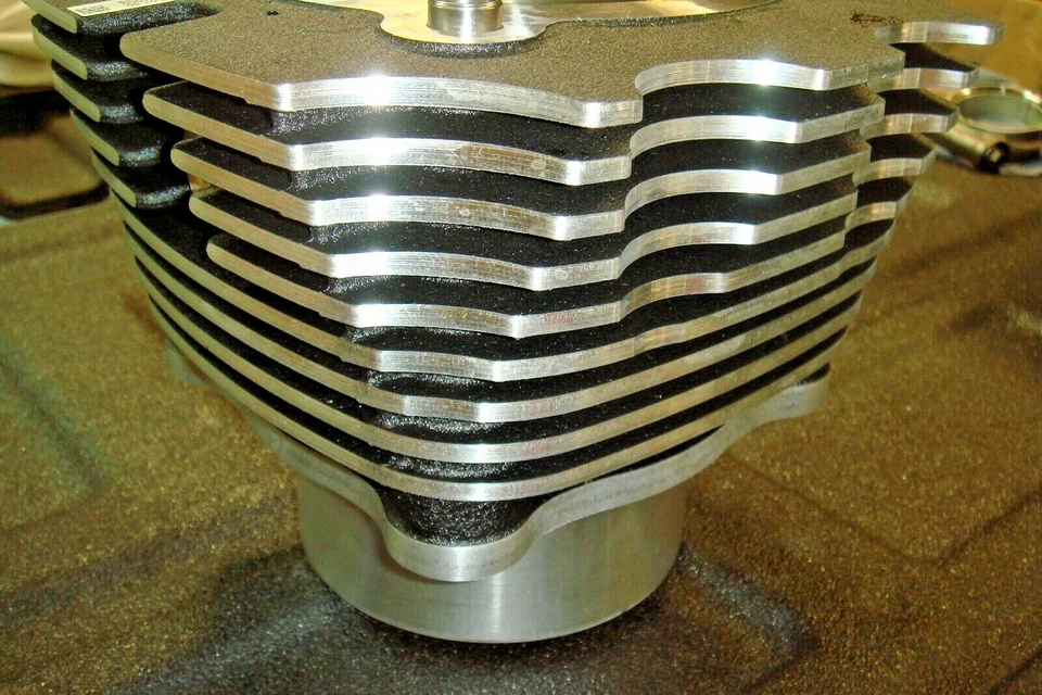 Cylinder Indian 111 Zero Mile 5138091 101mm Chief Chieftain Roadmaster 14-19 Z8 - Image 2 of 4