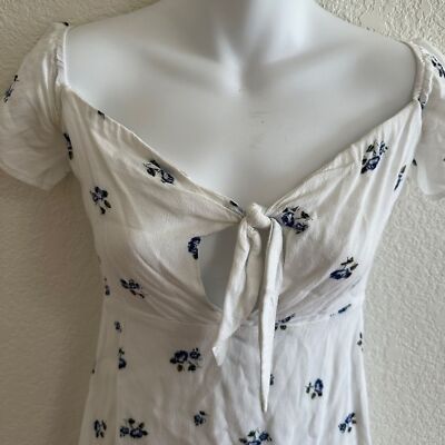 Skylar + Madison White Blue floral Keyhole off the shoulder mini dress  small | eBay