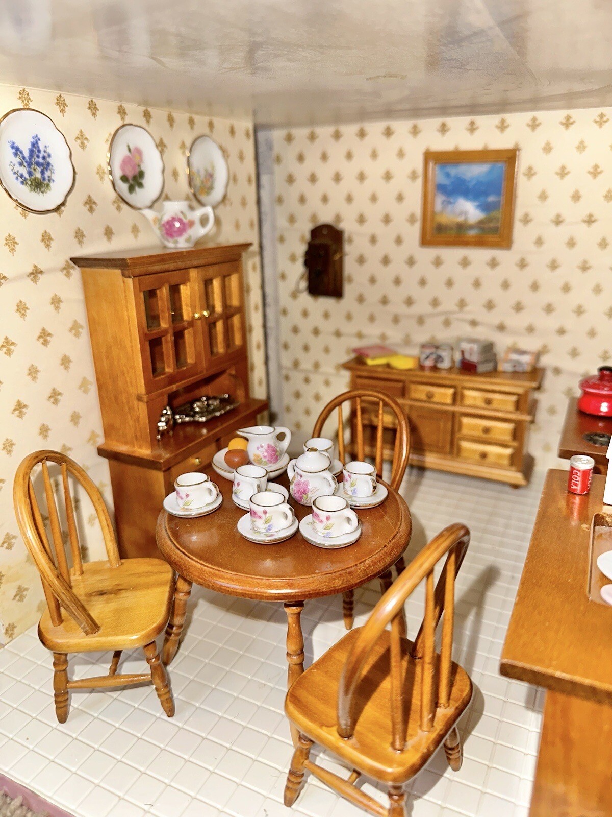 Amazing Vintage Large Handmade Doll House Dolls & Accessories MOM MADE