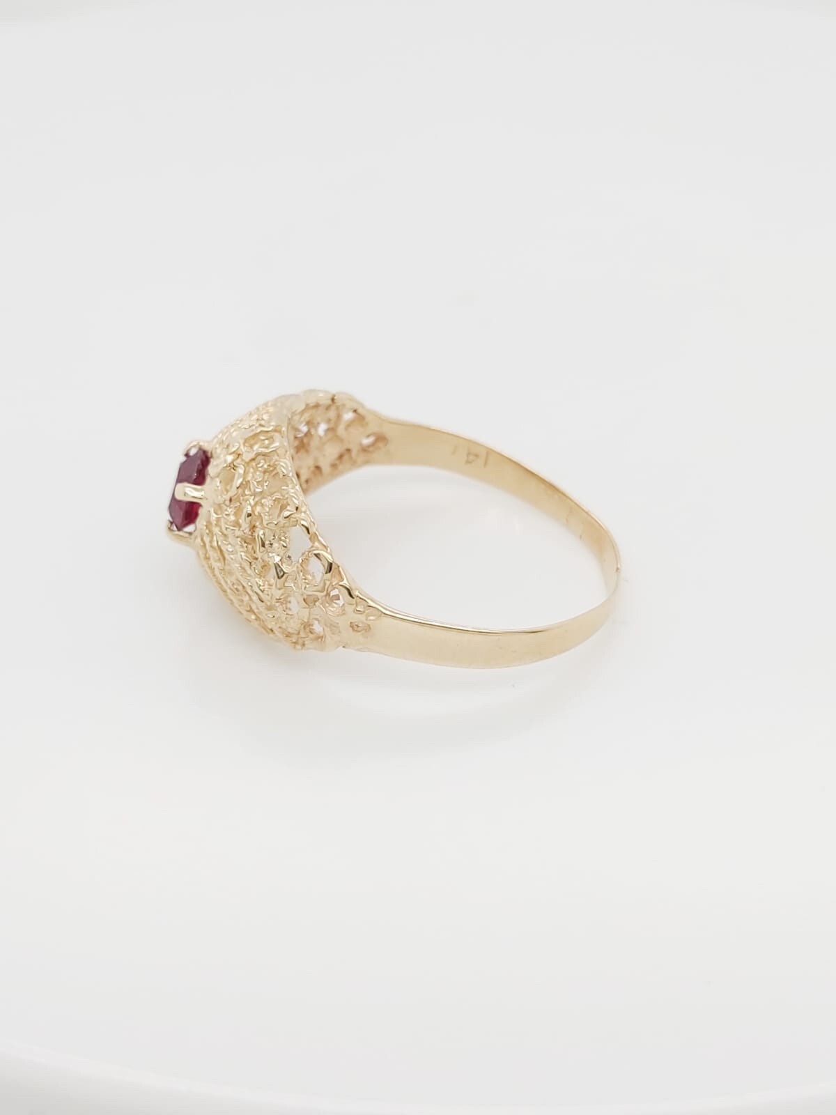 14k Yellow Gold Ring With Ruby Stone - image 5