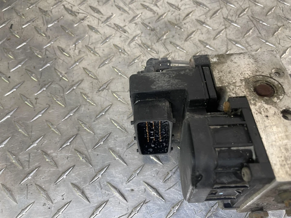 Chevrolet Camaro 1999-2002 conjunto de bomba ABS probado sin control de tracción Foto 3 de 4