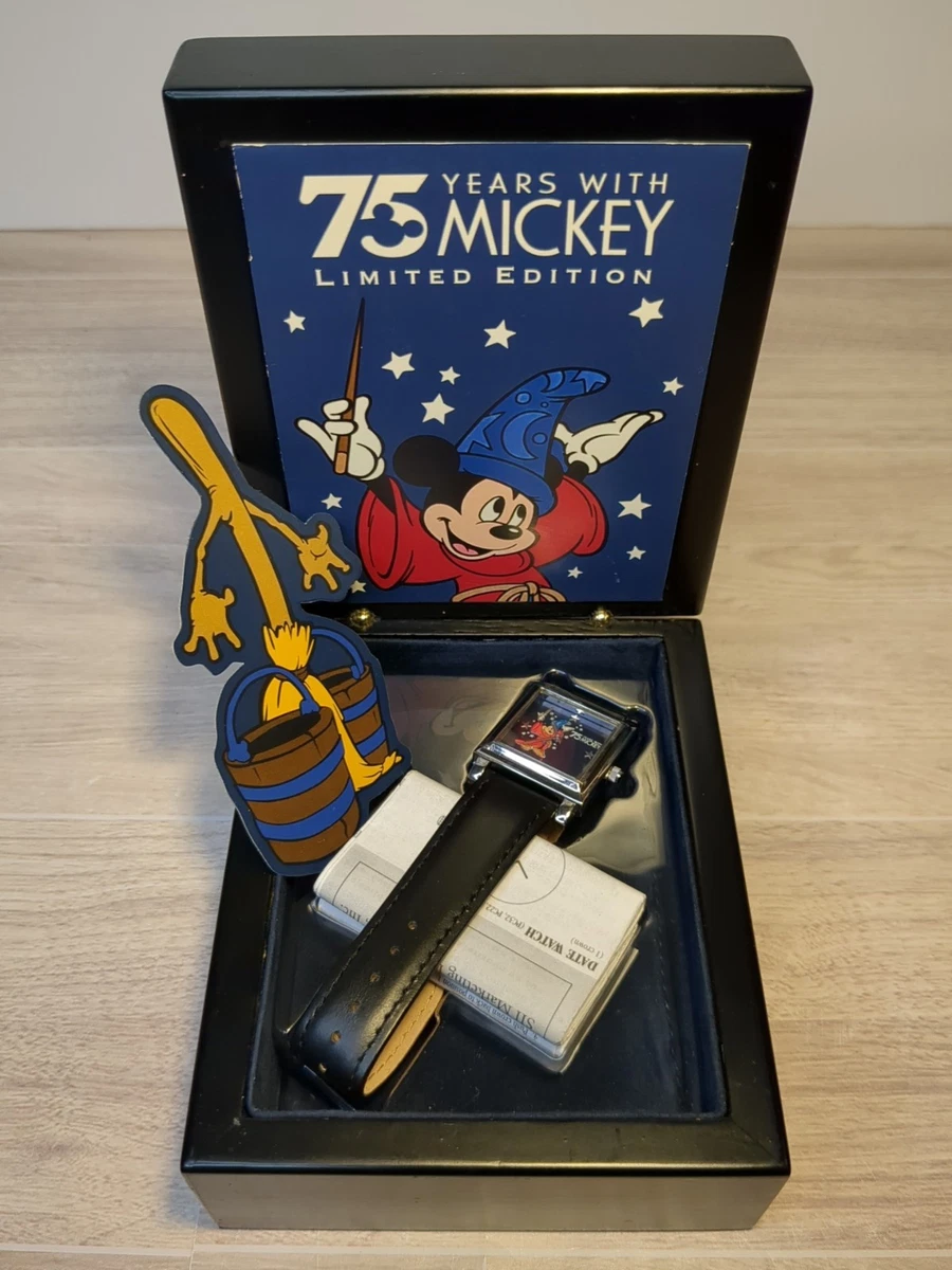 ディズニー ミッキーマウスThe Years 75 Years デスククロック 即納可】 ディズニー ミッキーマウス クロック 置き時計 インガーソル